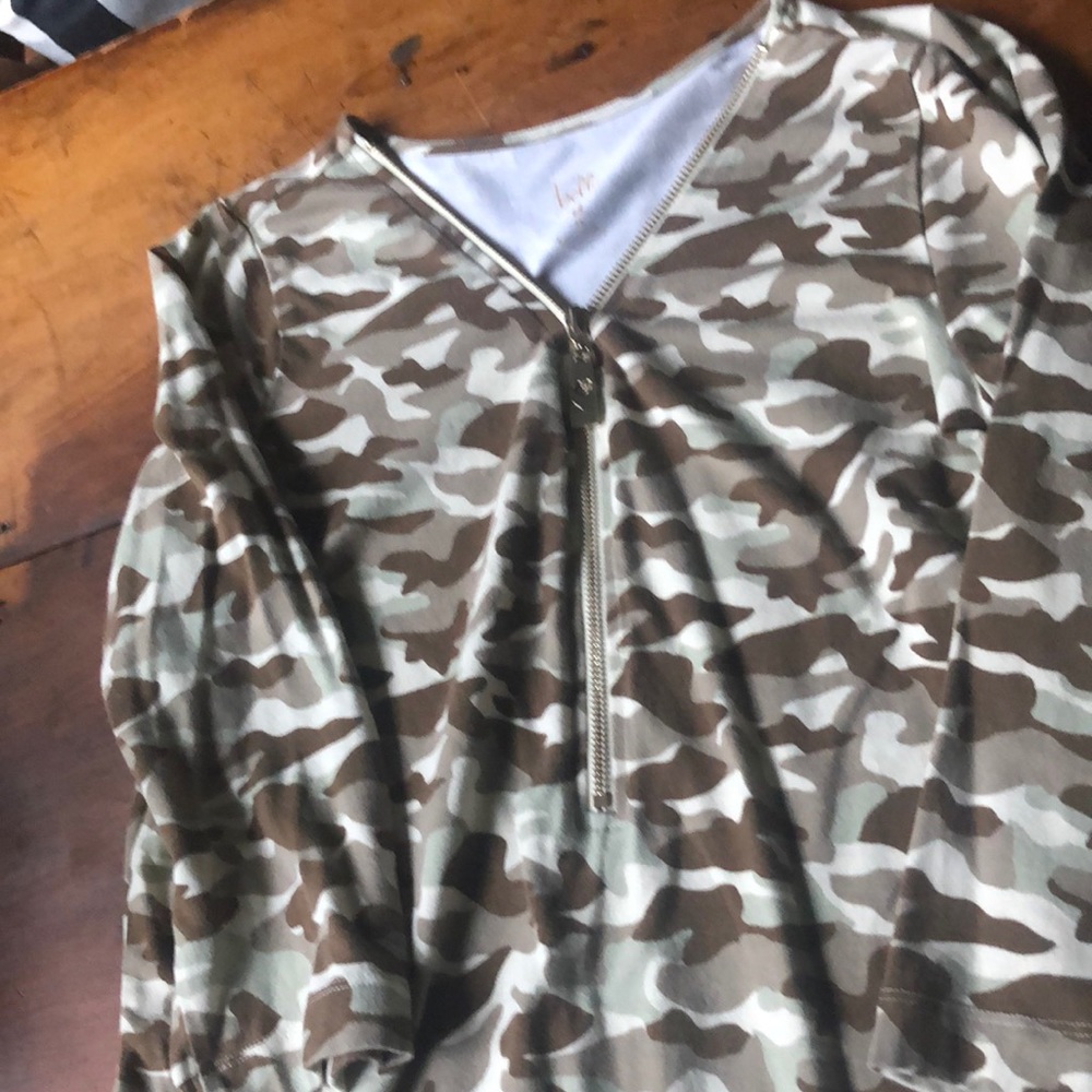 Camo zip front top